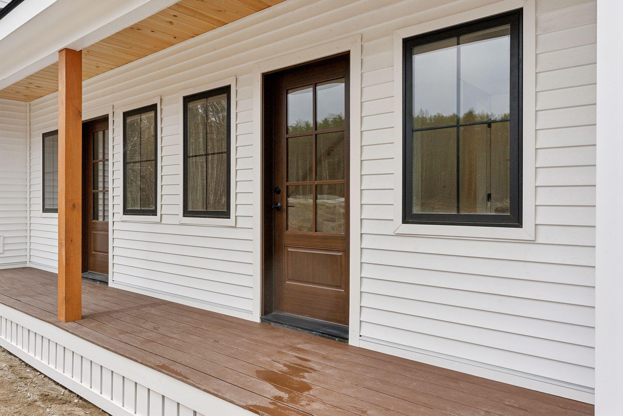 60 Oaken Ridge, 1