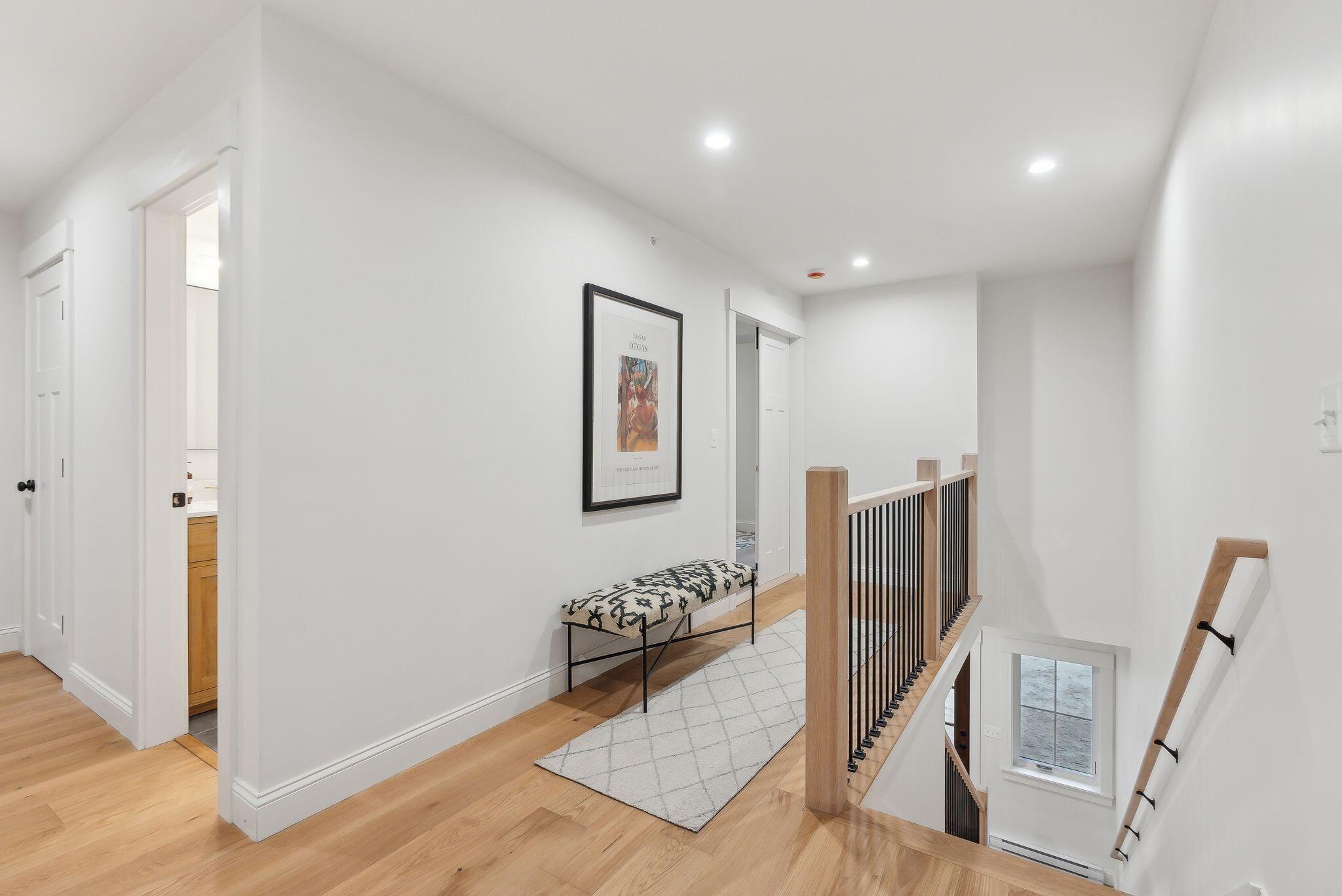 60 Oaken Ridge, 1