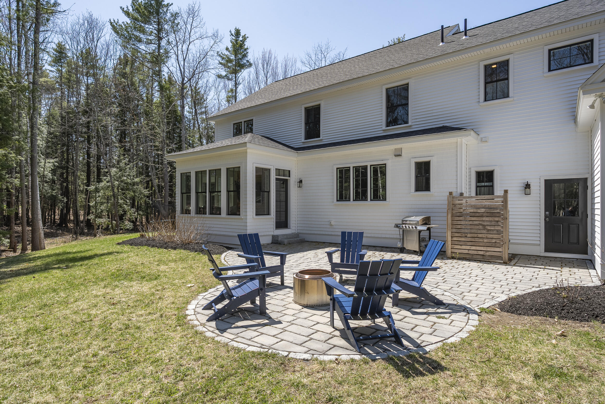 10 Woods Road