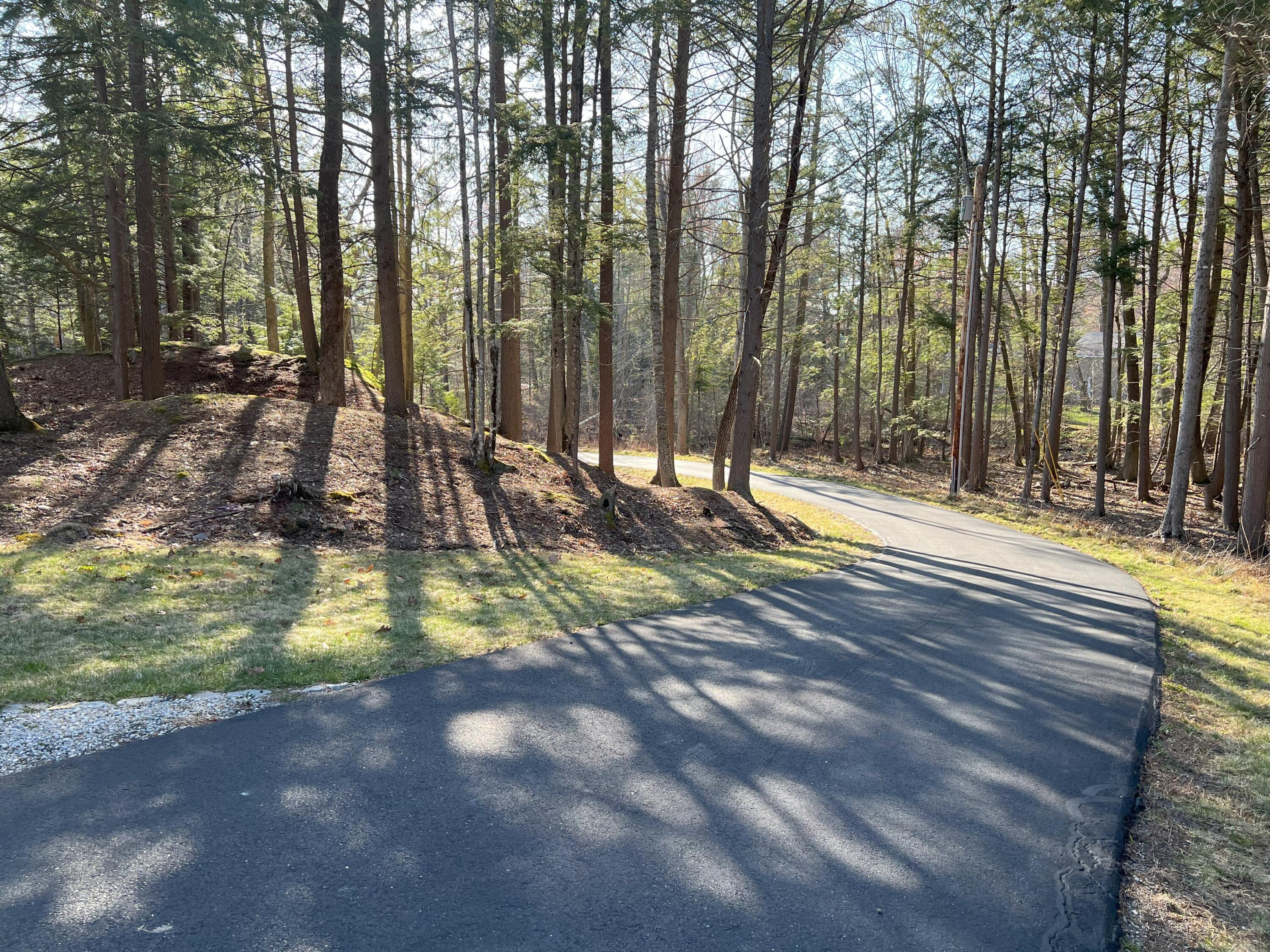 10 Woods Road