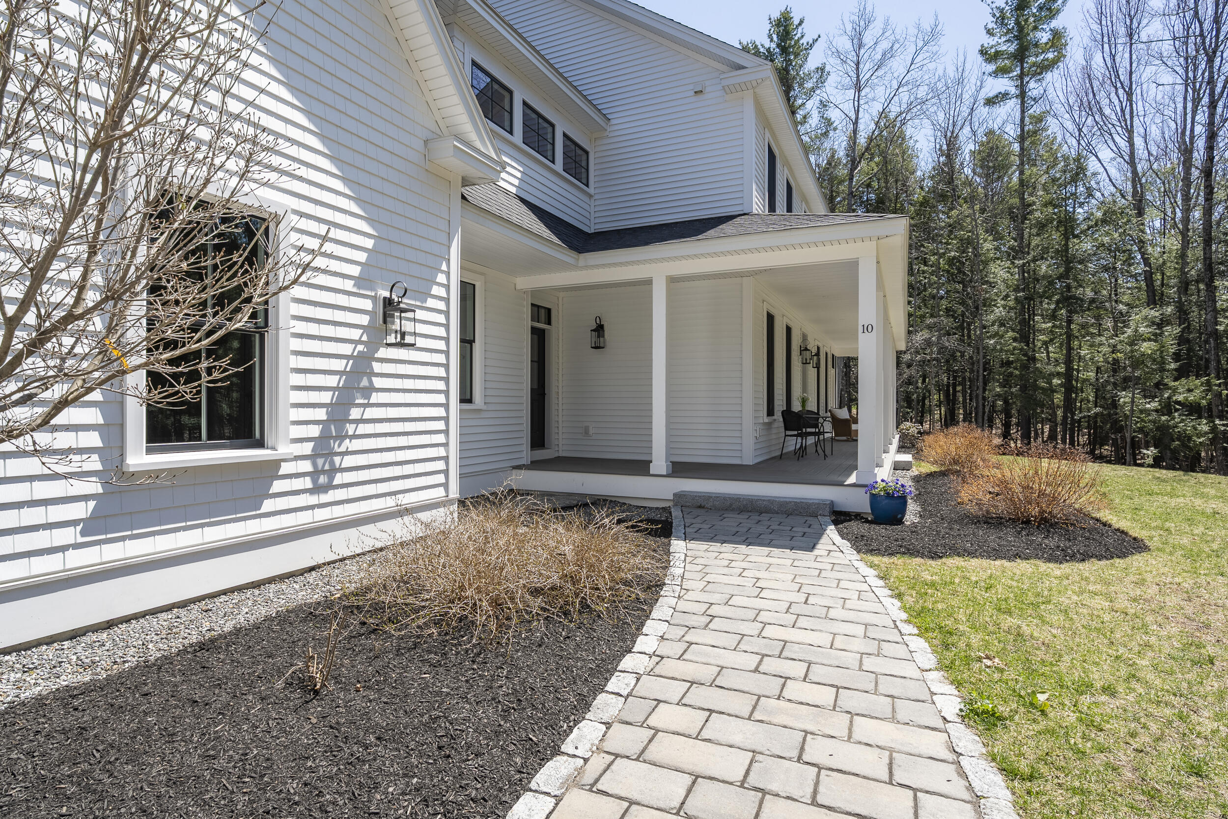 10 Woods Road