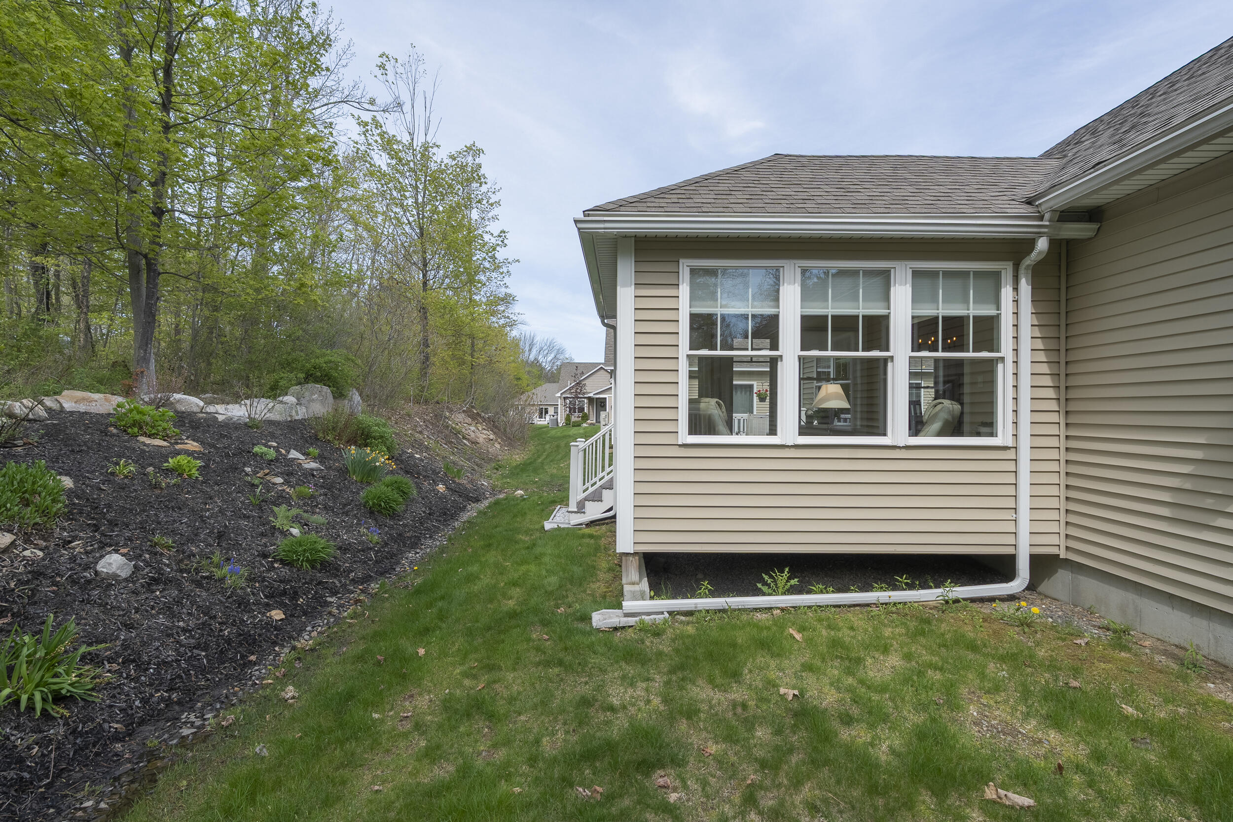 375 Pride Street, 32