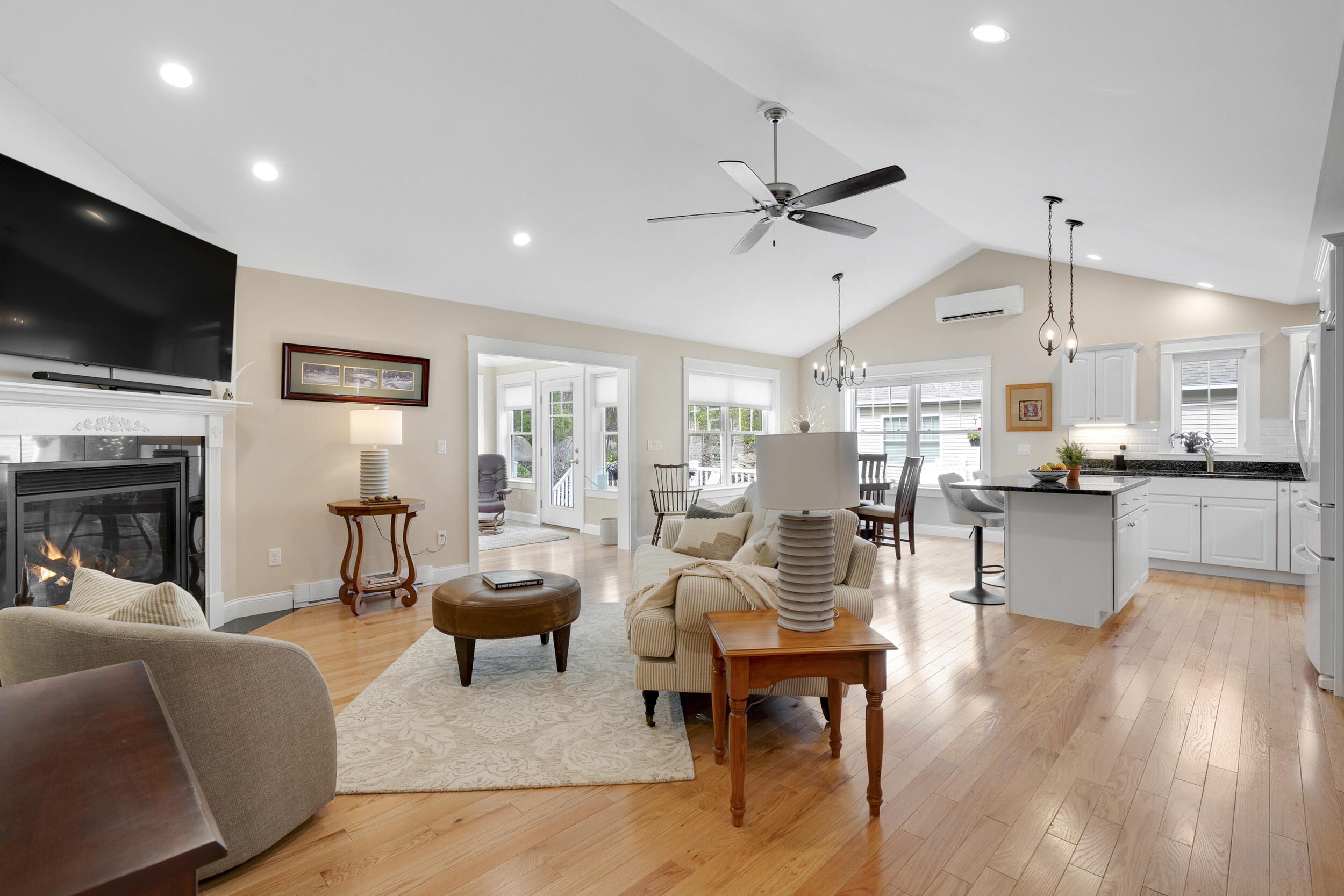 375 Pride Street, 32
