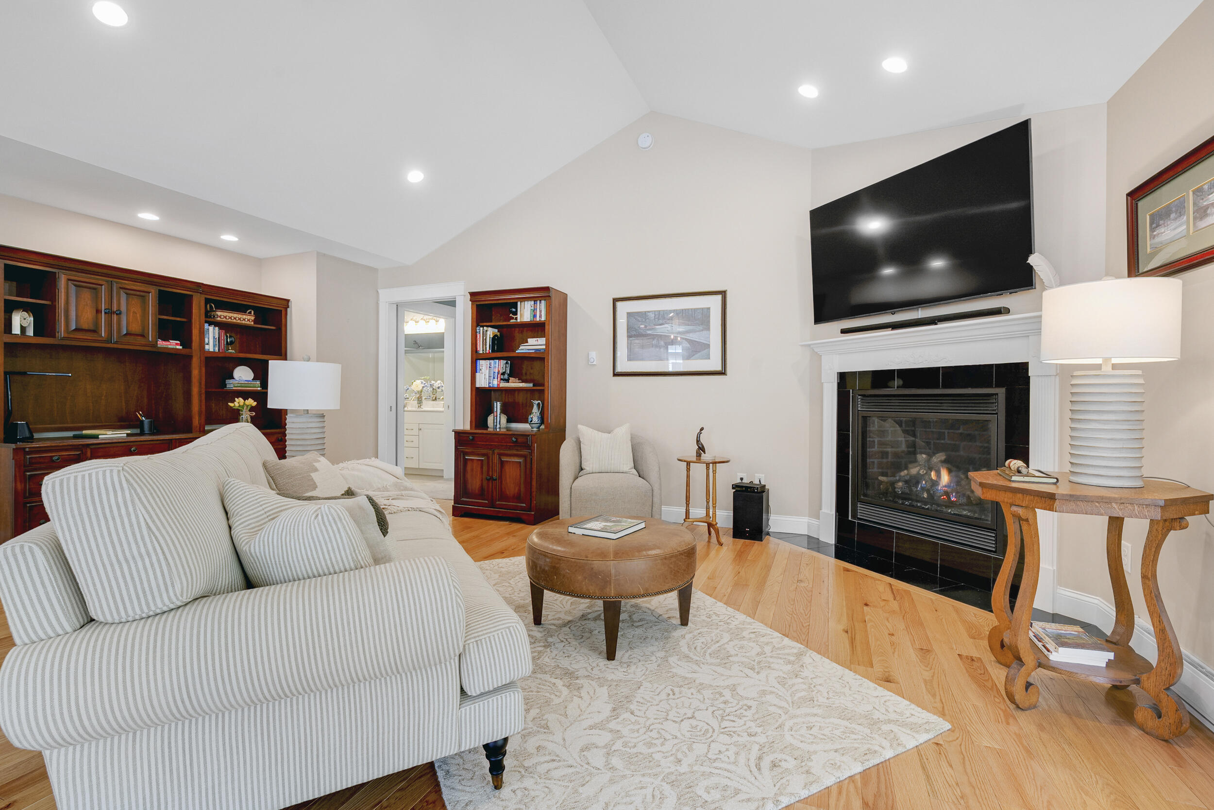 375 Pride Street, 32