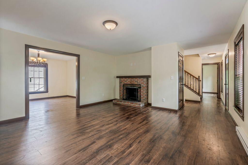 4 Dresser Road