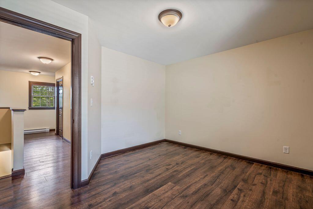 4 Dresser Road