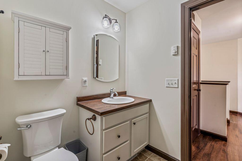 4 Dresser Road