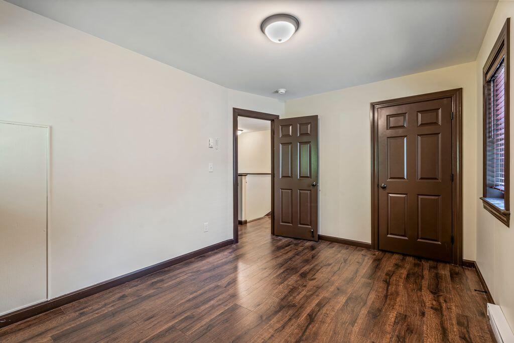4 Dresser Road