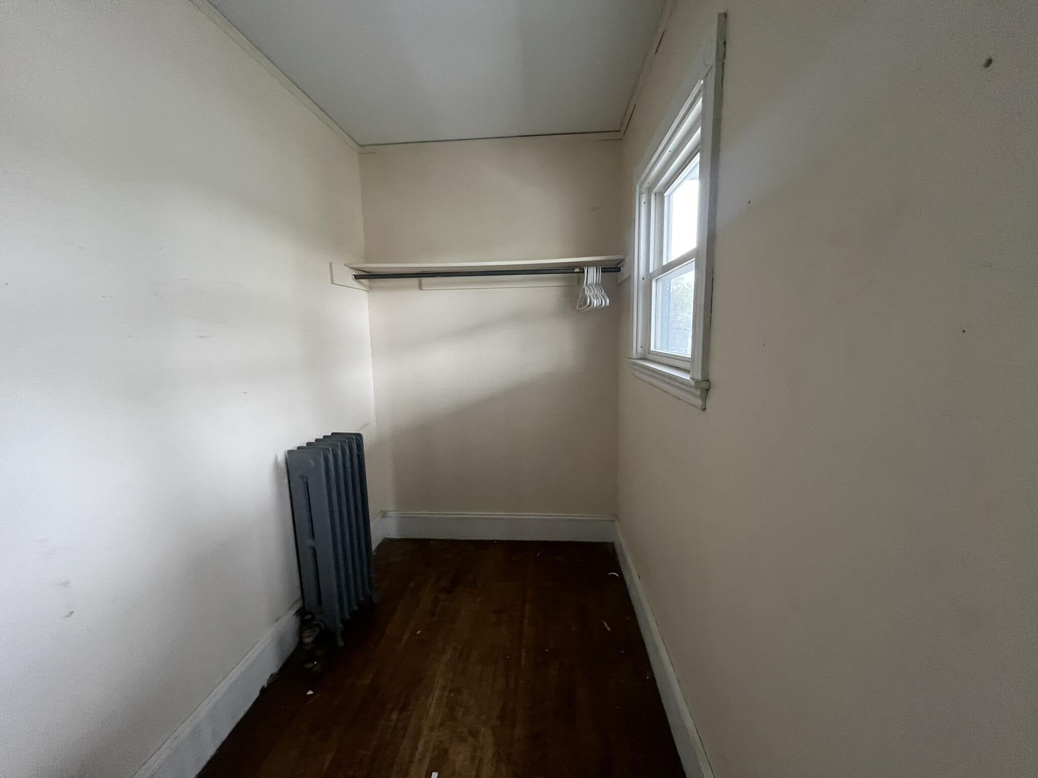 49 Montrose Avenue