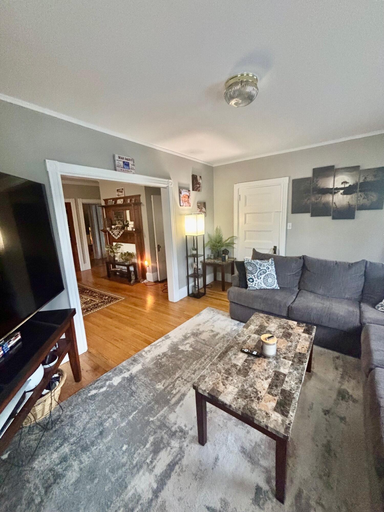 49 Montrose Avenue