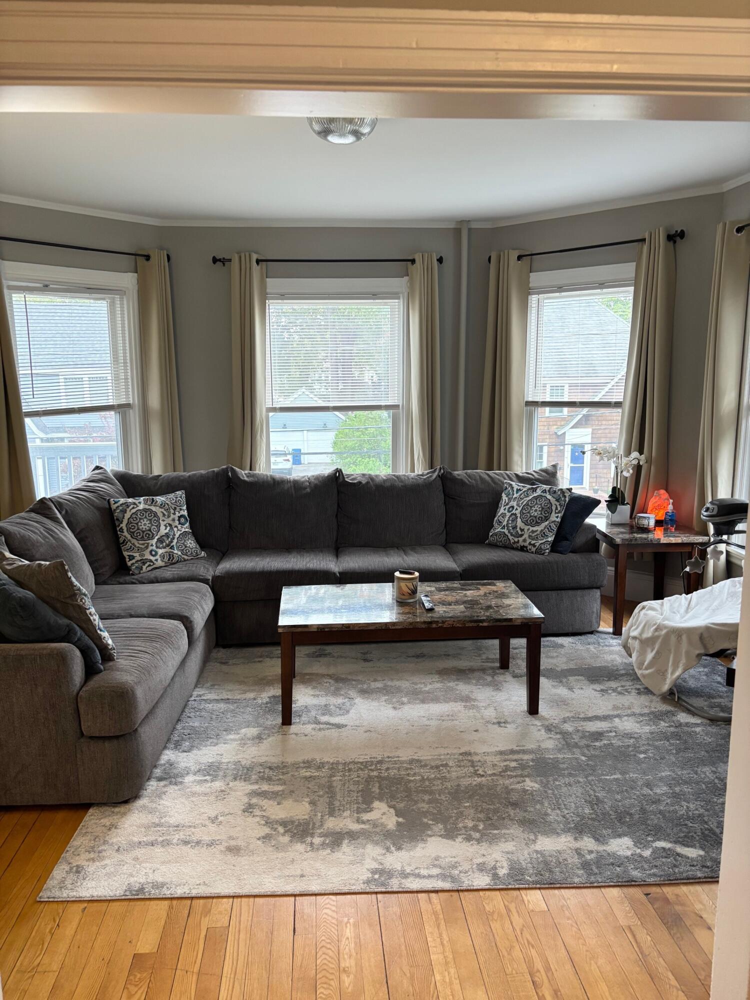 49 Montrose Avenue