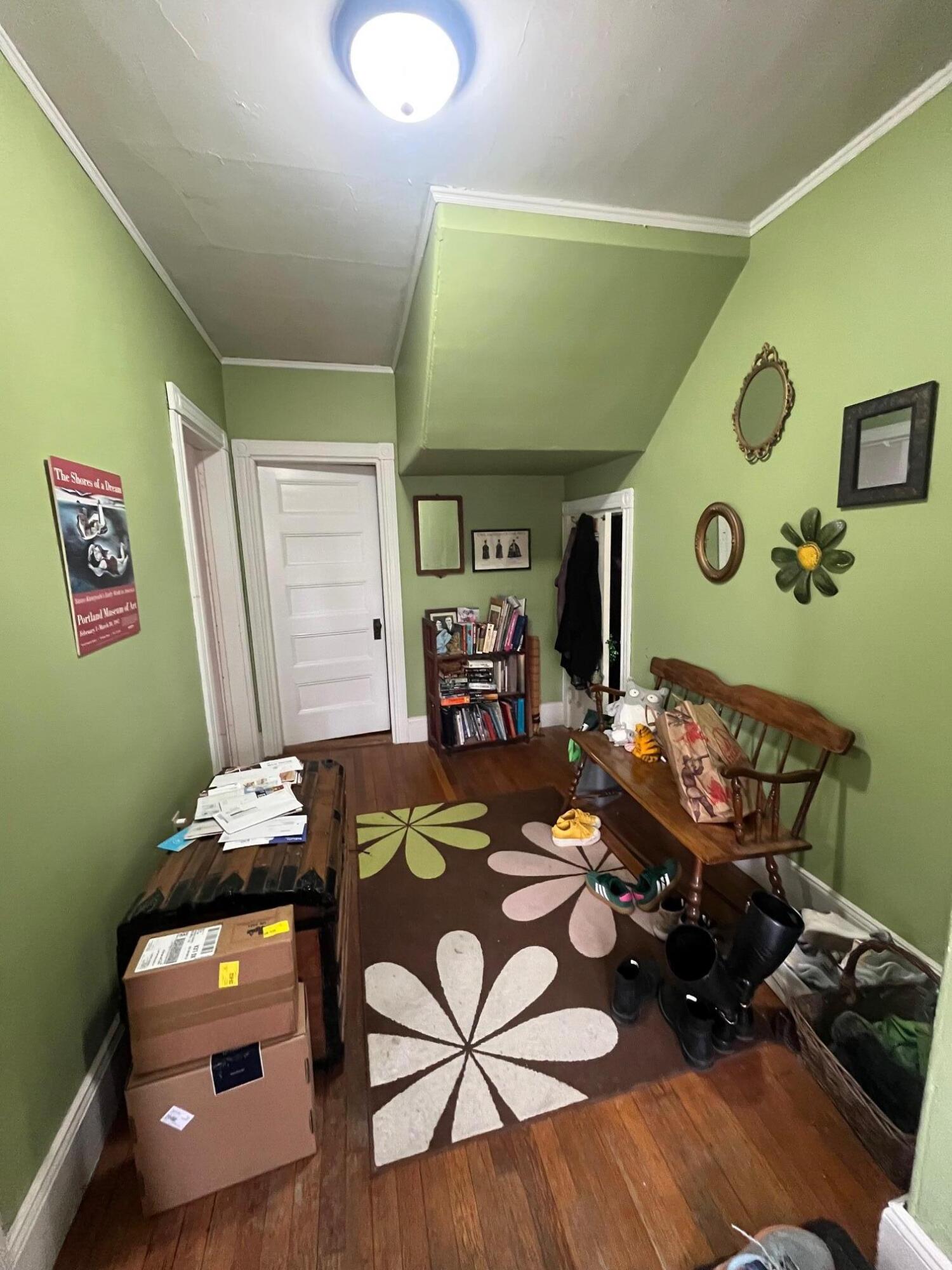 49 Montrose Avenue