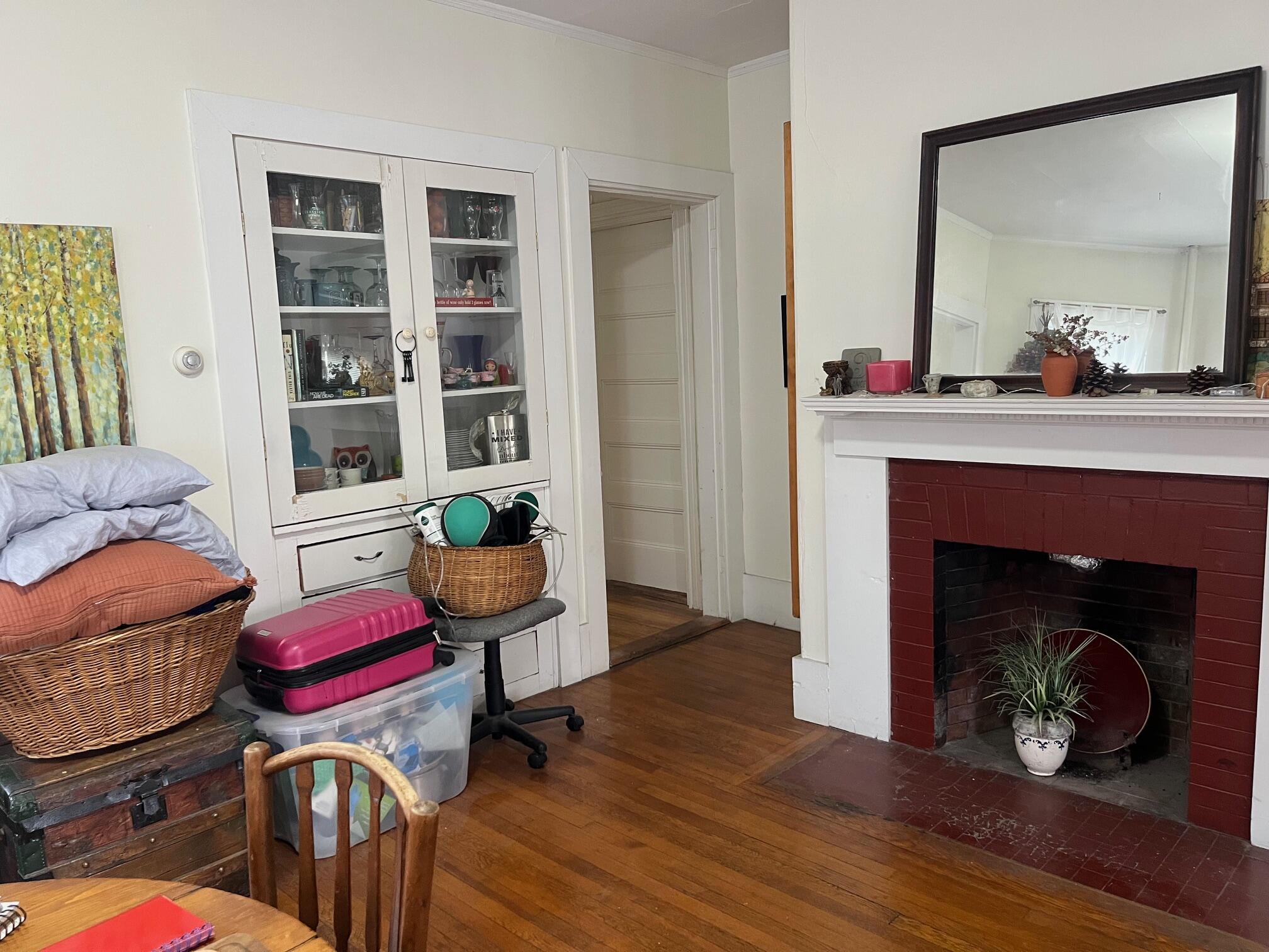 49 Montrose Avenue