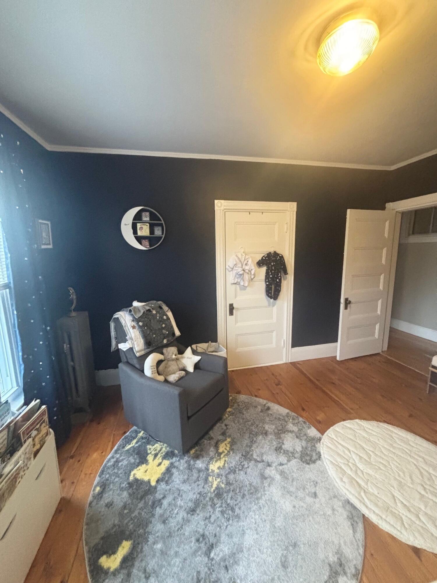 49 Montrose Avenue