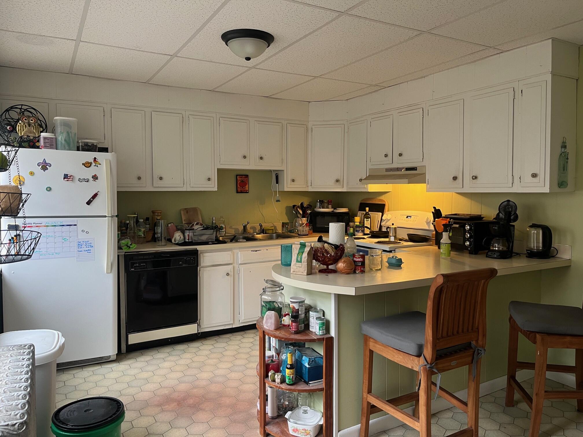 49 Montrose Avenue