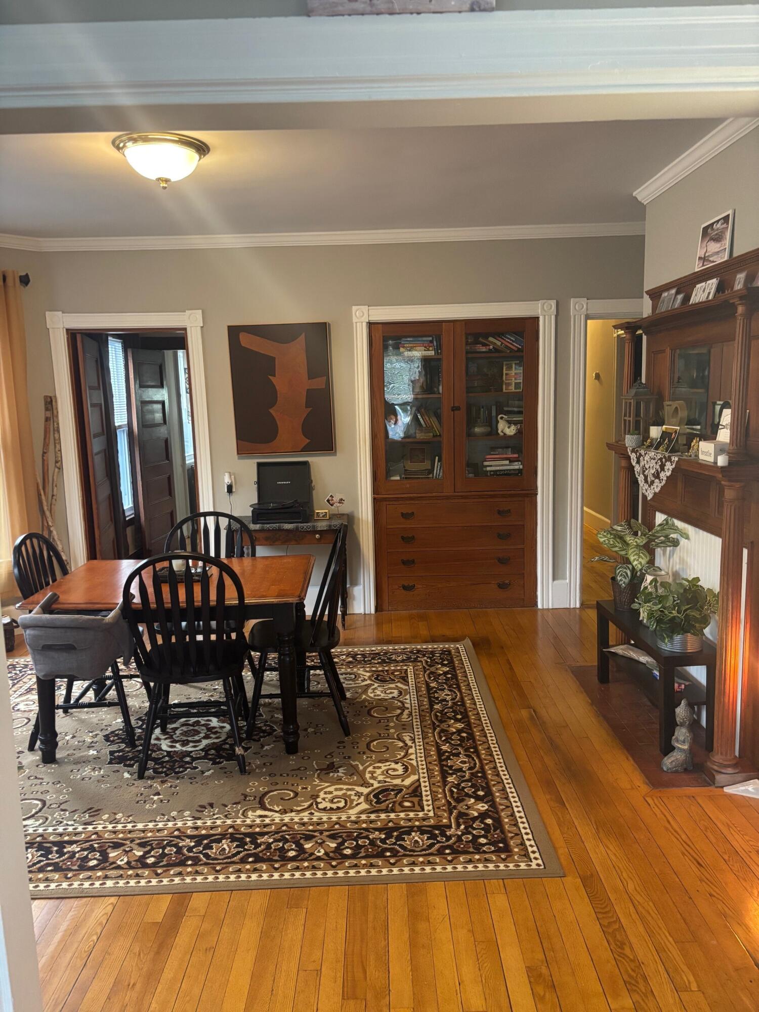 49 Montrose Avenue