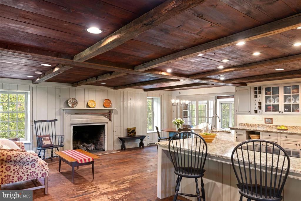 5322 CARVERSVILLE ROAD
