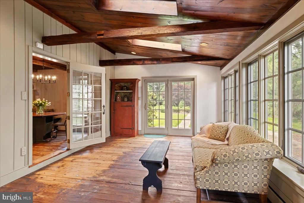 5322 CARVERSVILLE ROAD