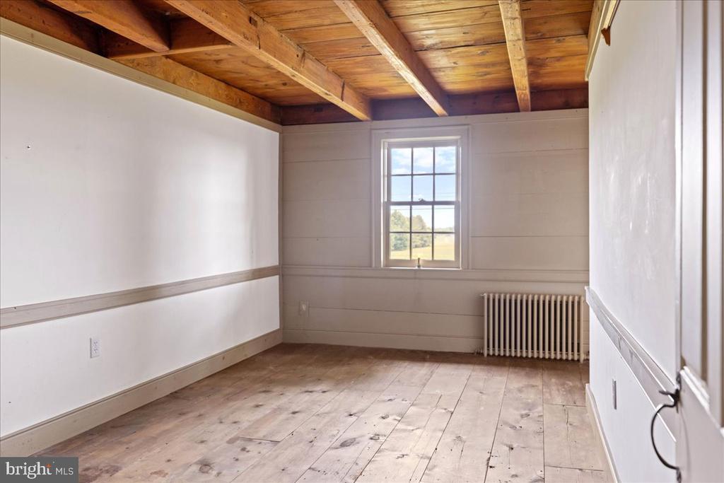 5322 CARVERSVILLE ROAD