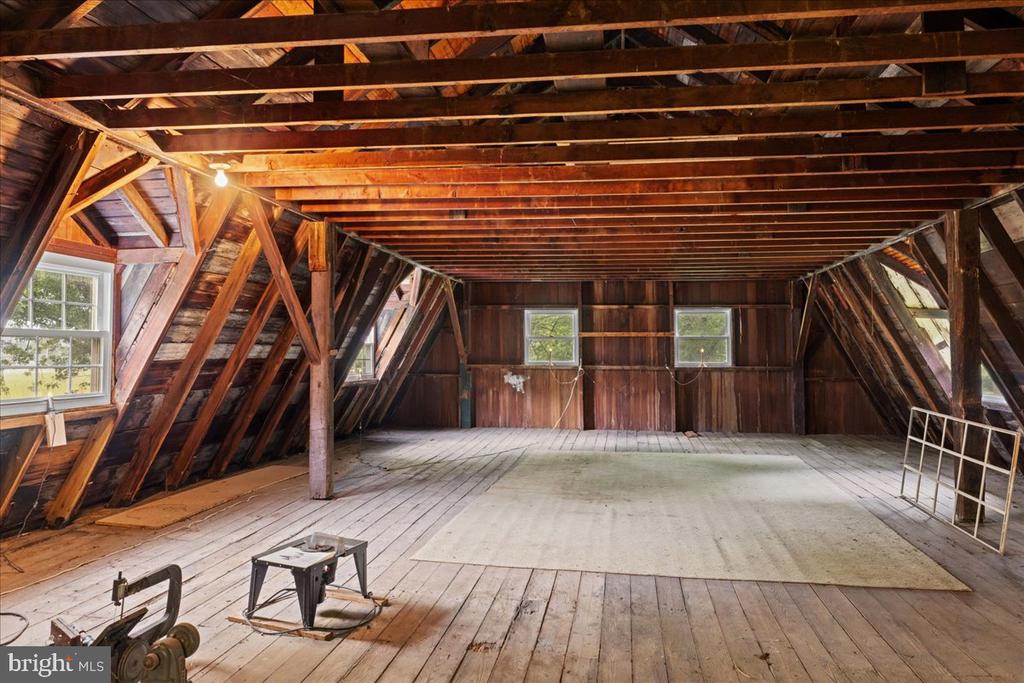 5322 CARVERSVILLE ROAD