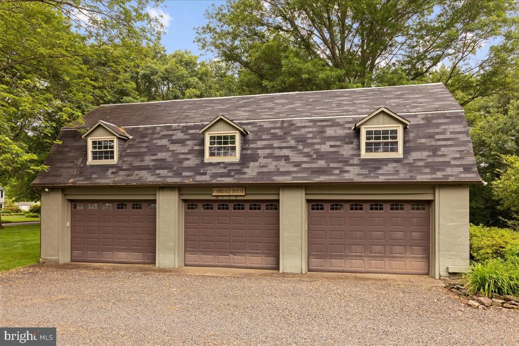 5322 CARVERSVILLE ROAD