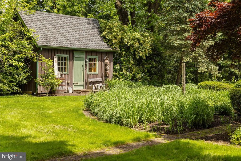 5322 CARVERSVILLE ROAD