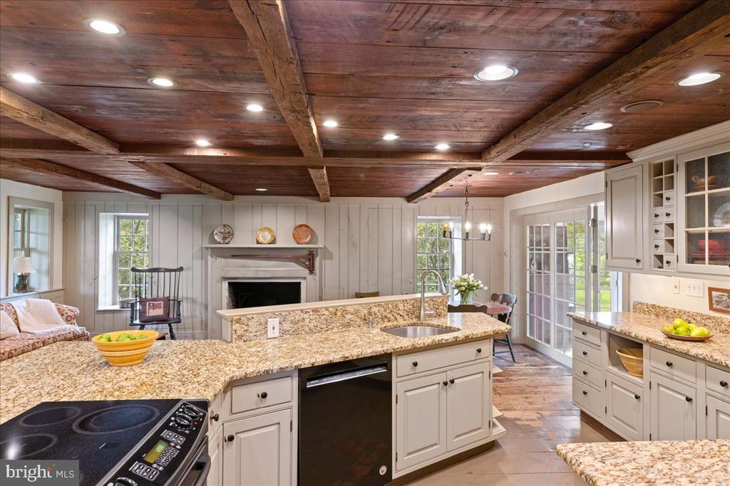 5322 CARVERSVILLE ROAD
