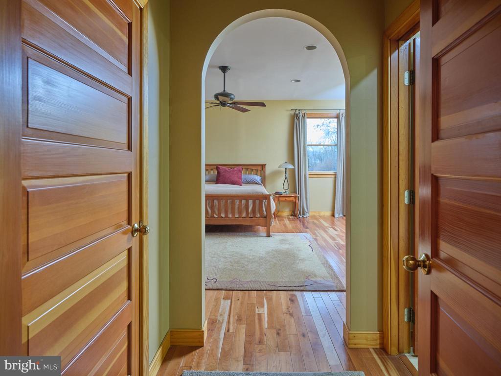 810 CALLOWHILL ROAD