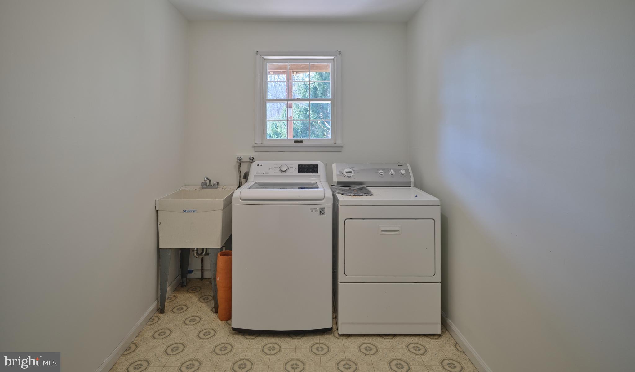 6724 UPPER YORK ROAD