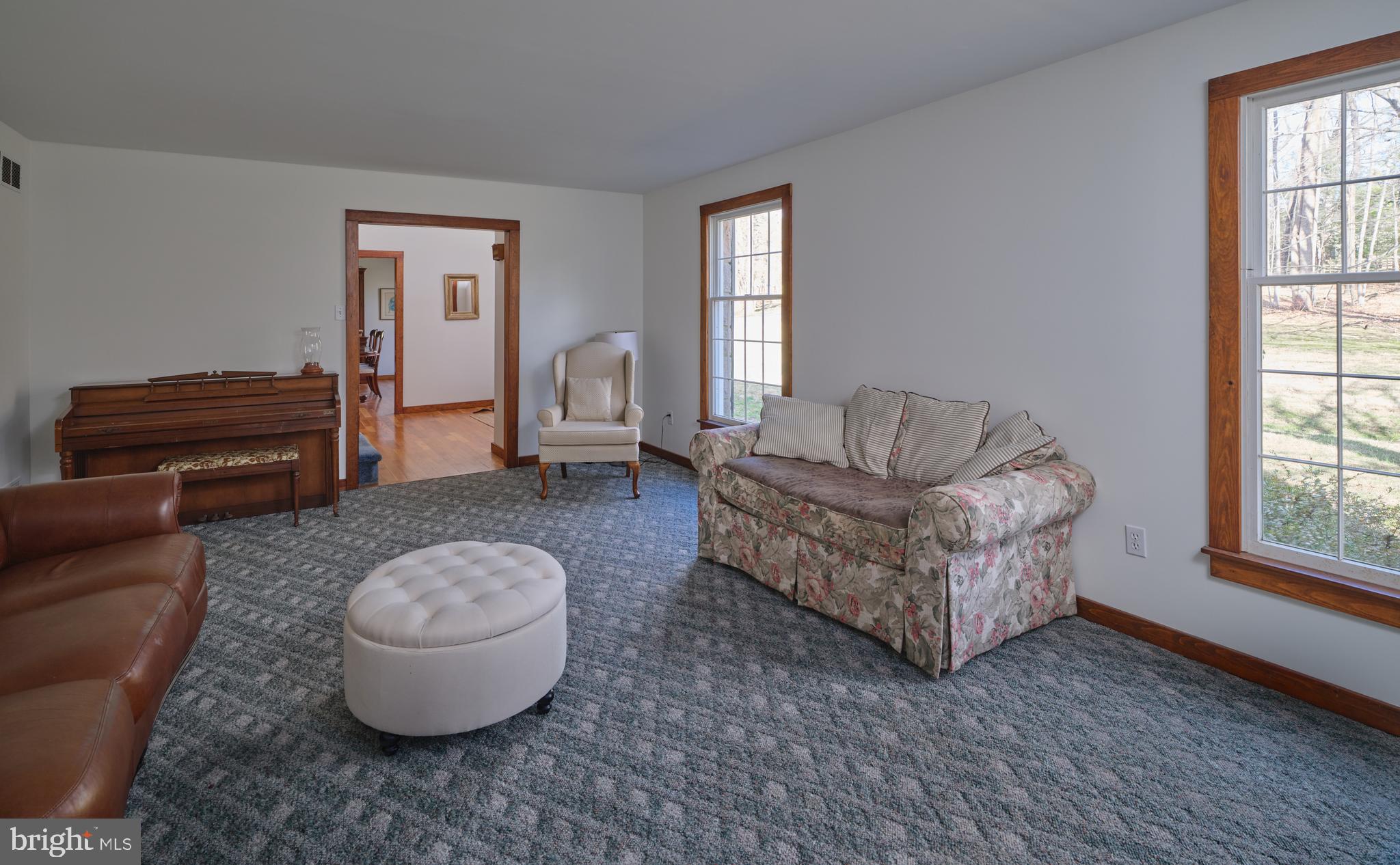 6724 UPPER YORK ROAD