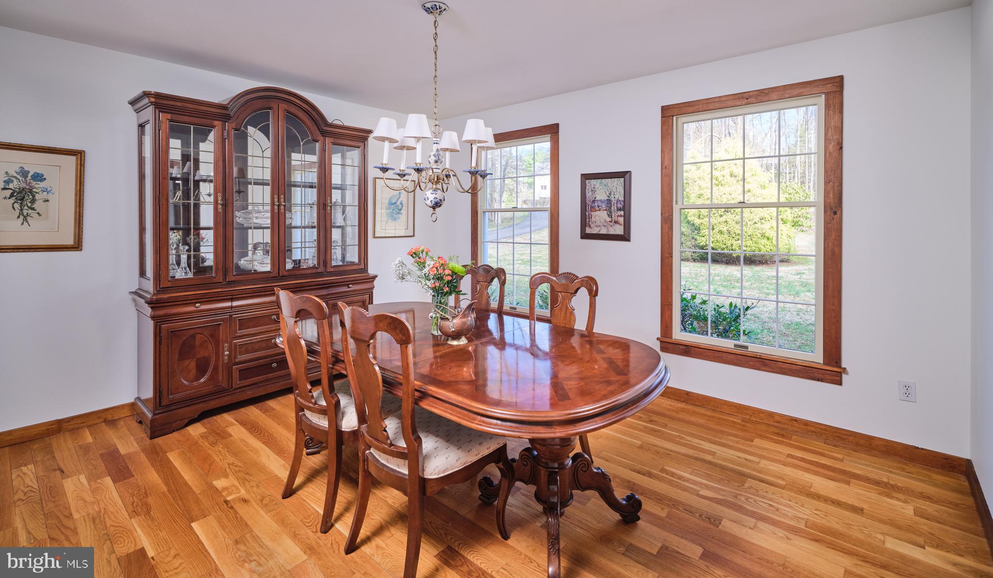 6724 UPPER YORK ROAD