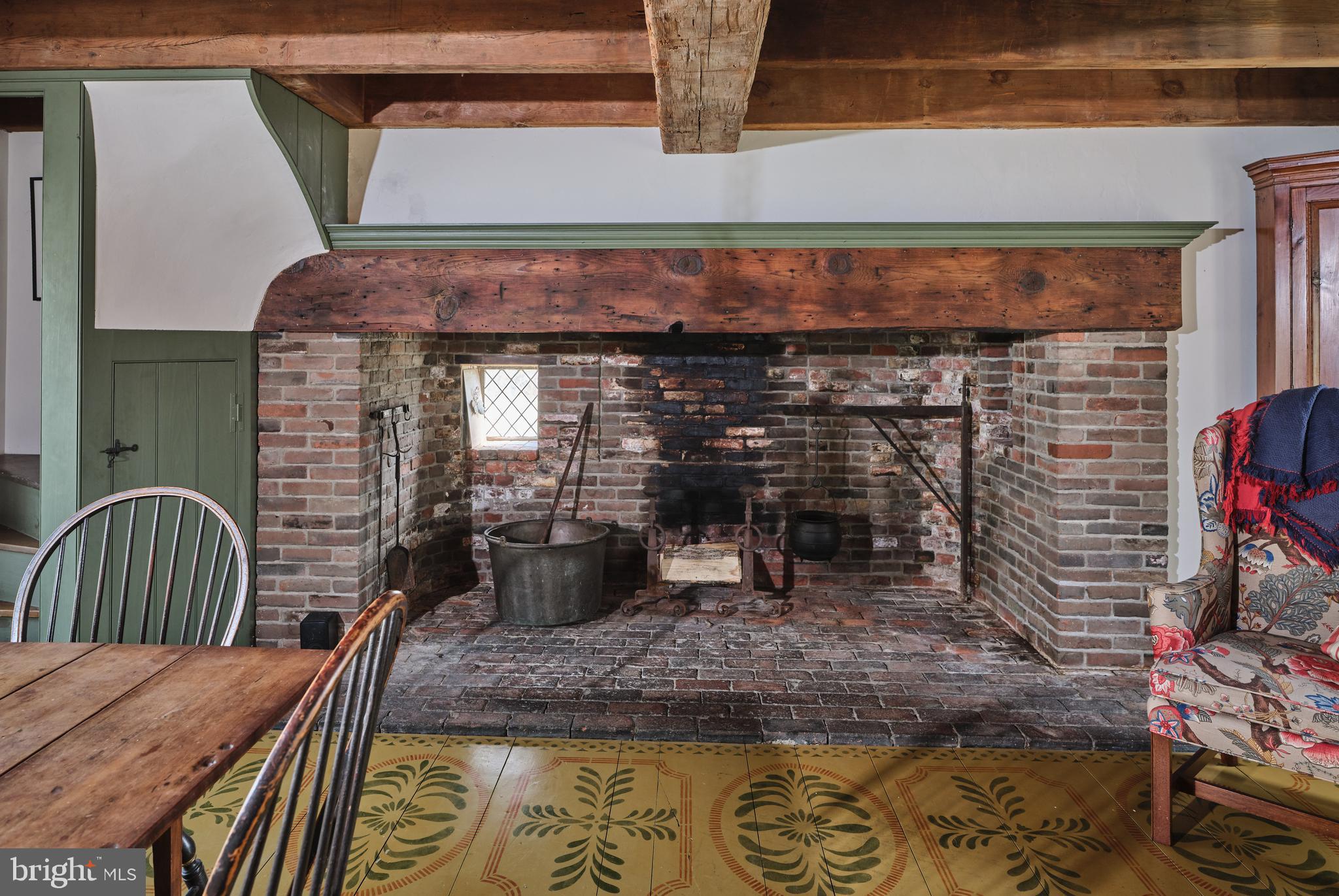 6049 PIDCOCK CREEK ROAD