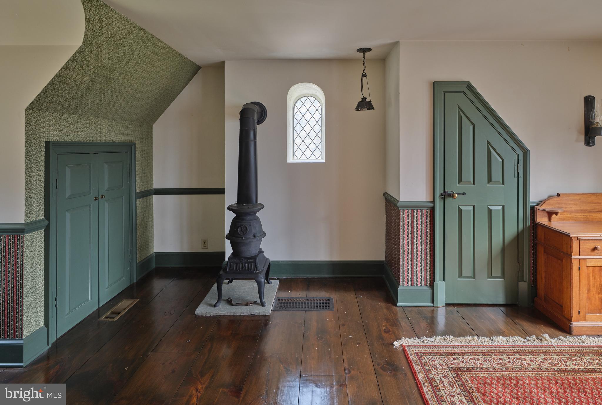 6049 PIDCOCK CREEK ROAD