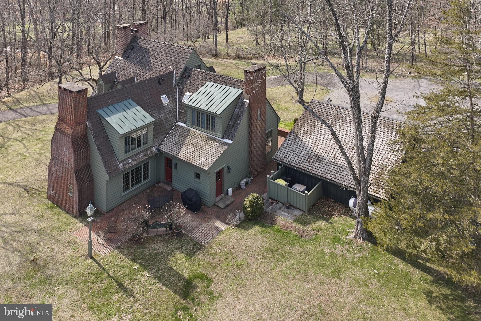 6049 PIDCOCK CREEK ROAD