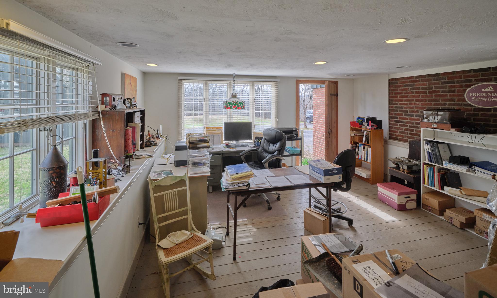 6049 PIDCOCK CREEK ROAD