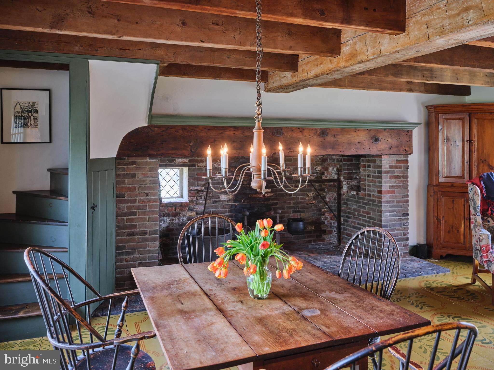 6049 PIDCOCK CREEK ROAD