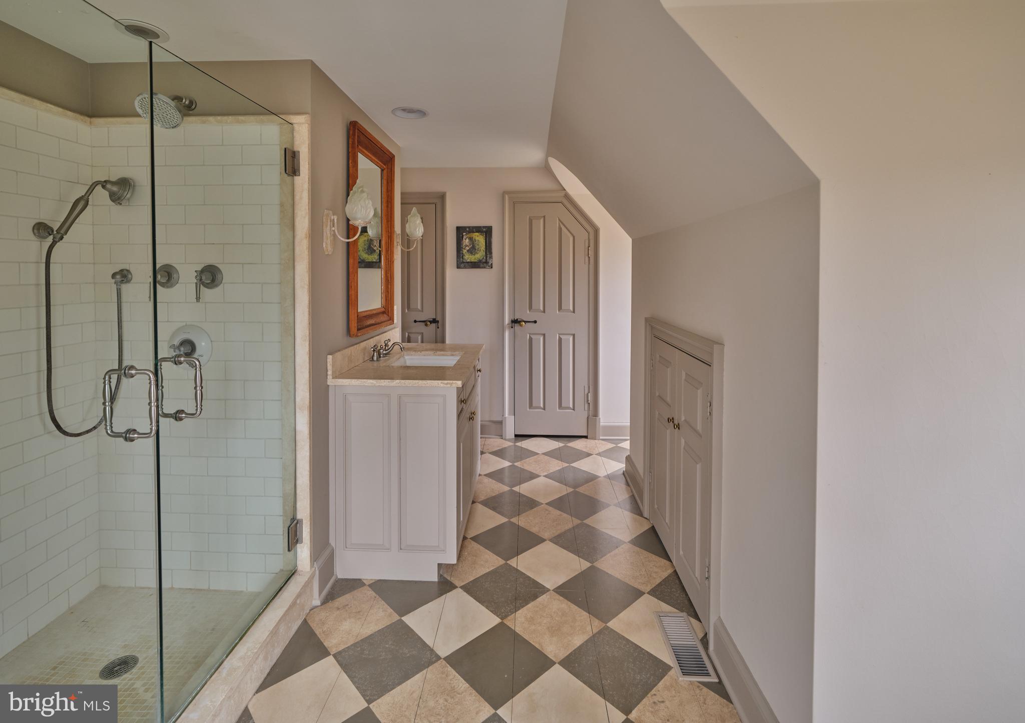 6049 PIDCOCK CREEK ROAD