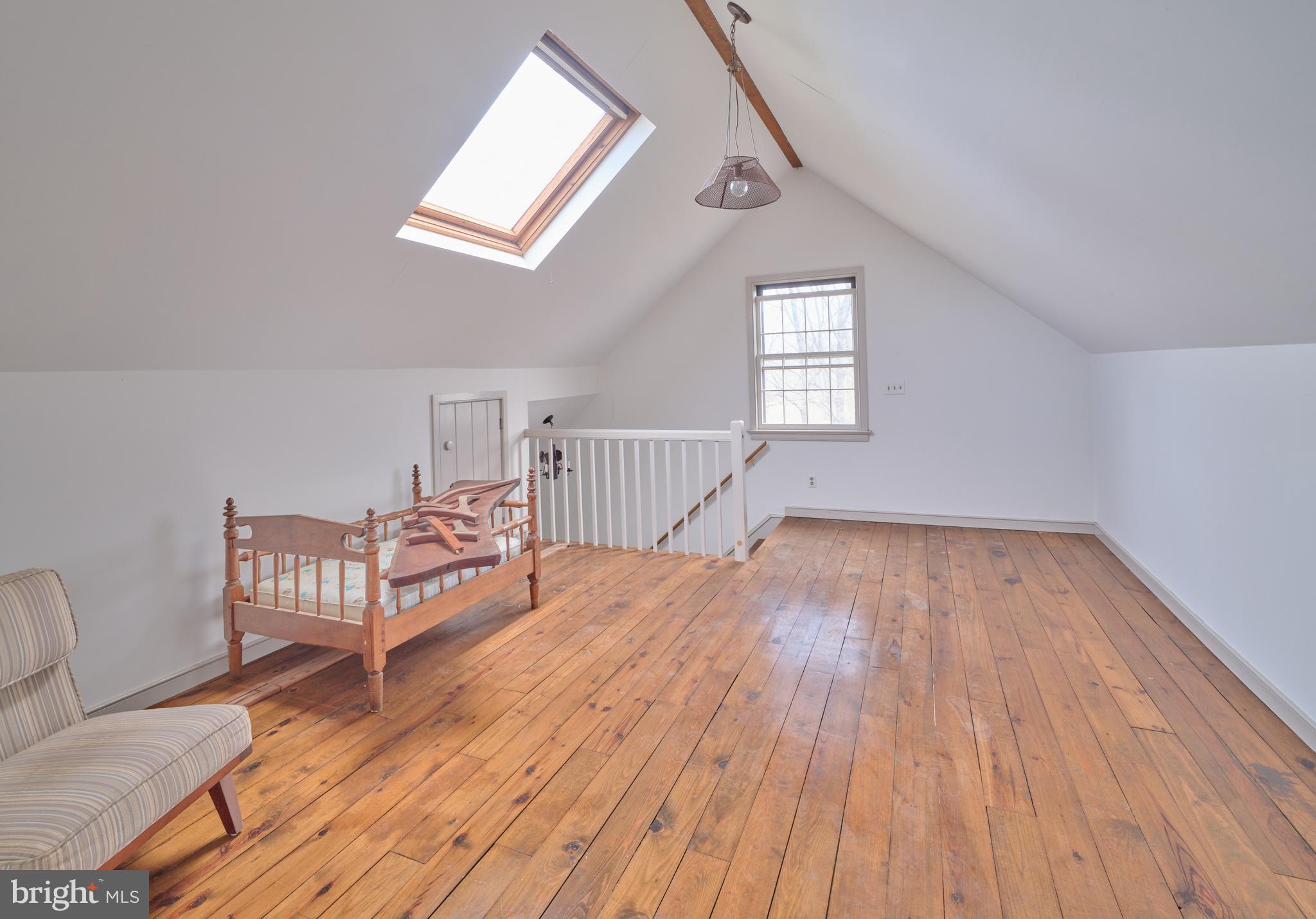 6049 PIDCOCK CREEK ROAD