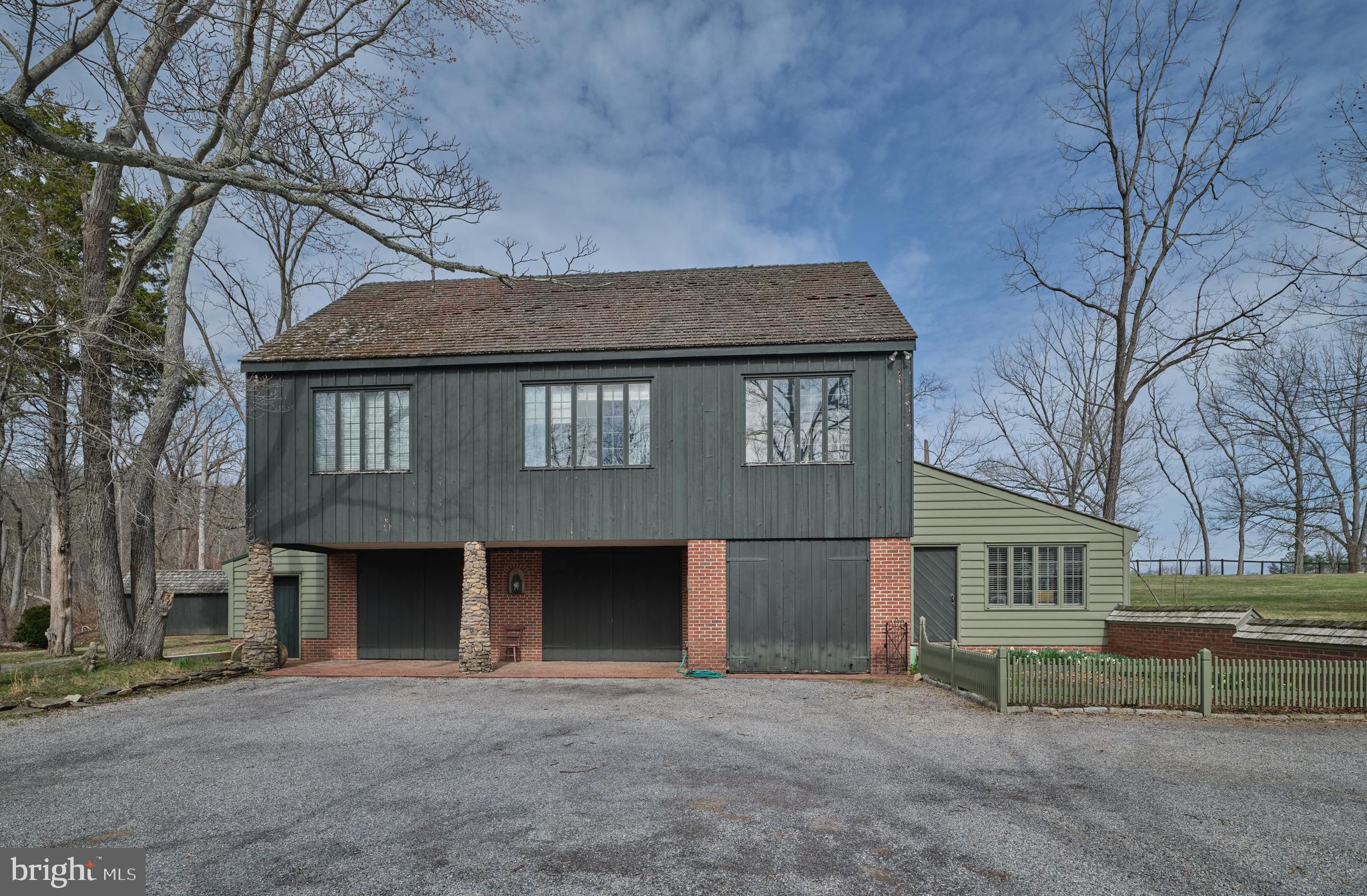 6049 PIDCOCK CREEK ROAD