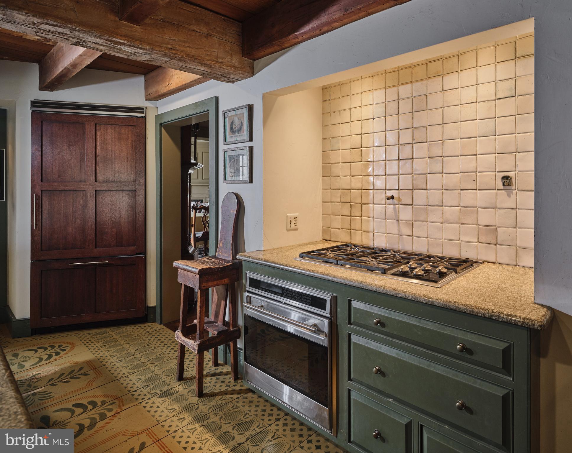 6049 PIDCOCK CREEK ROAD