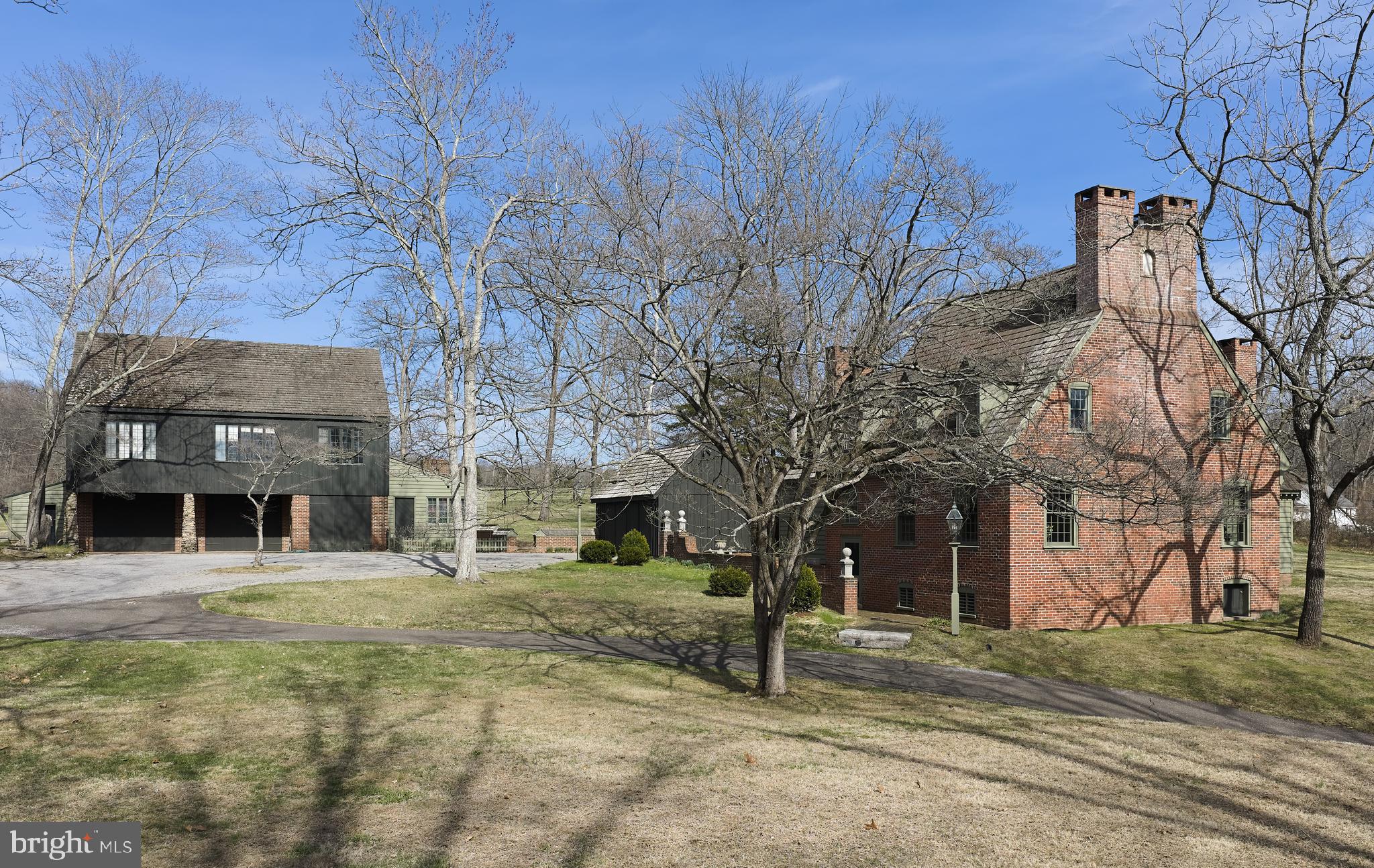 6049 PIDCOCK CREEK ROAD