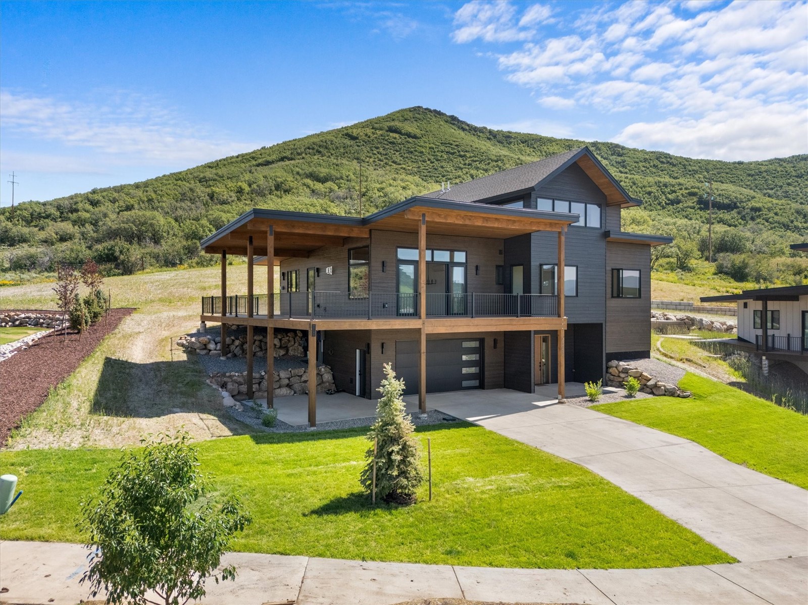 2040 Sunlight DRIVE