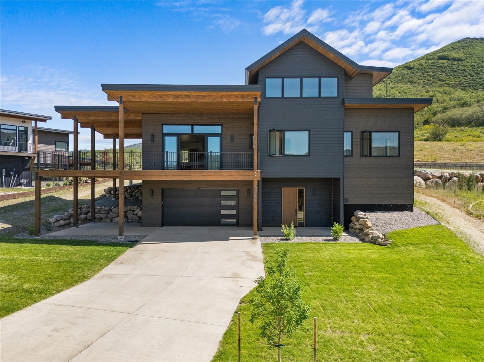 2040 Sunlight DRIVE
