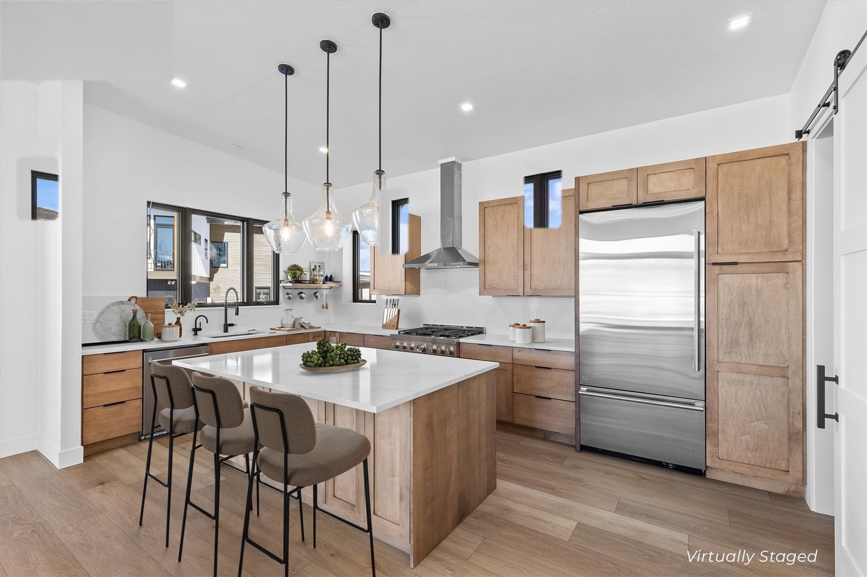 2040 Sunlight DRIVE