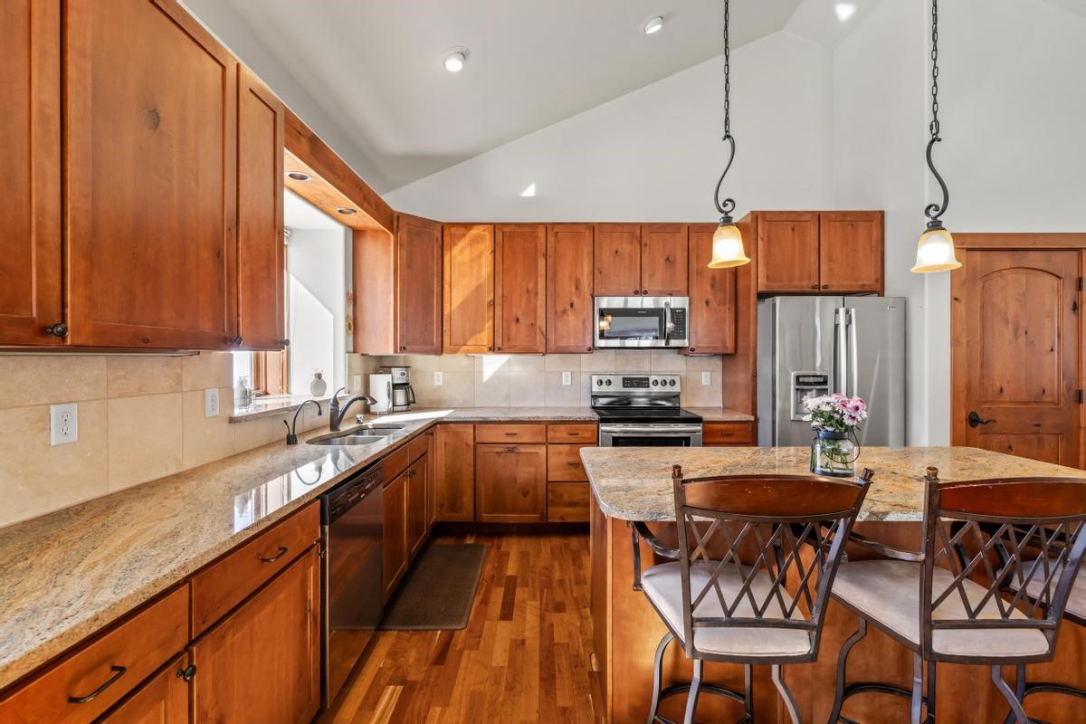 1465 Blue Sage DRIVE -