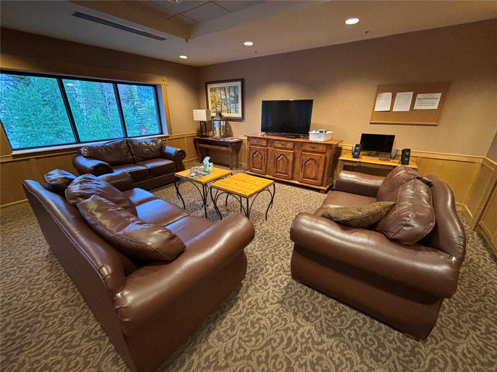 2300 Mt Werner CIRCLE 558