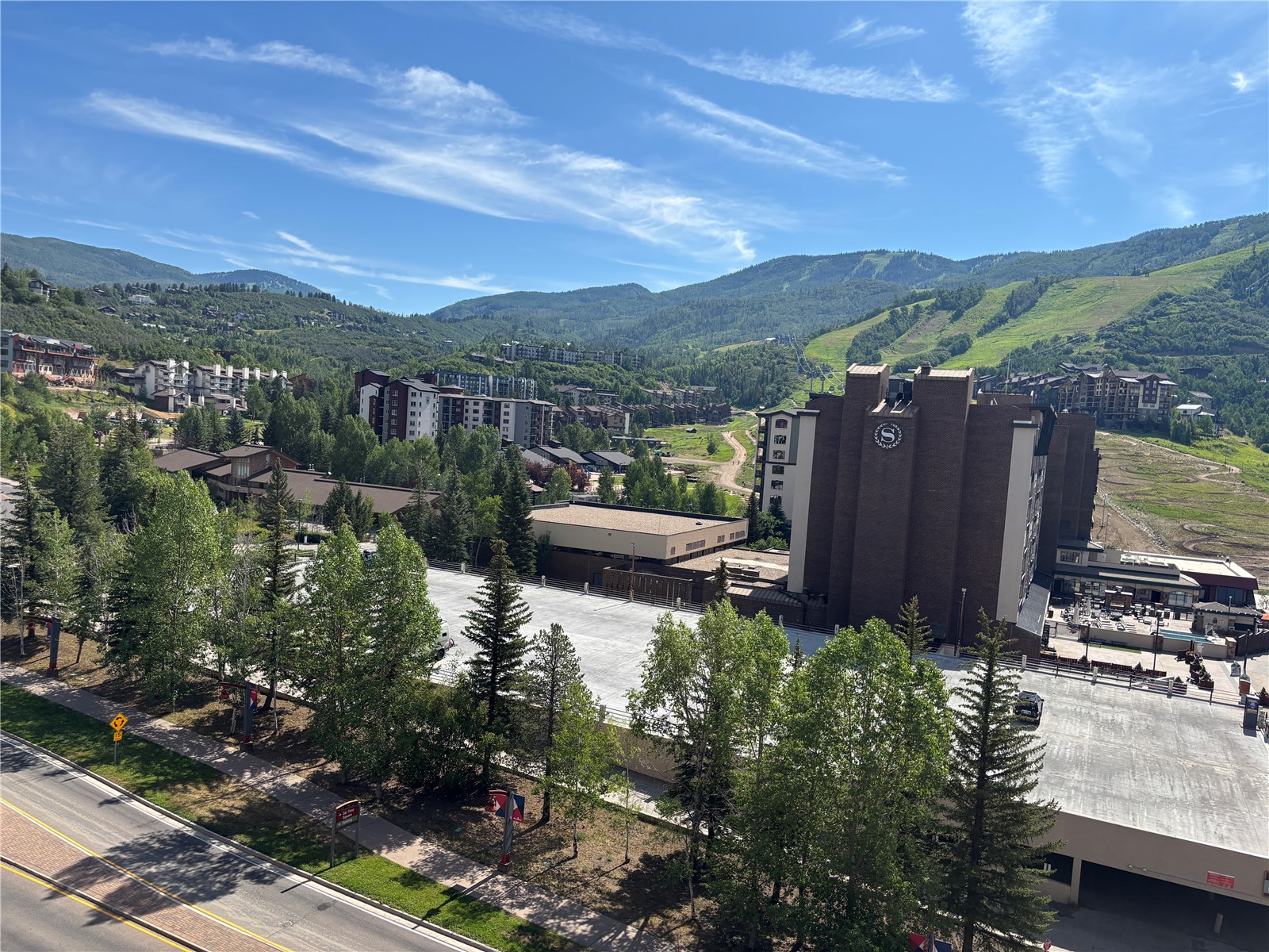 2300 Mt Werner CIRCLE 558