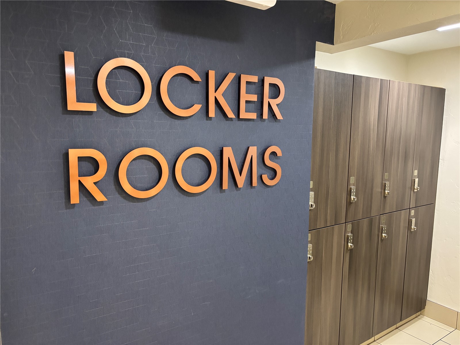 2300 Mt Werner CIRCLE 558