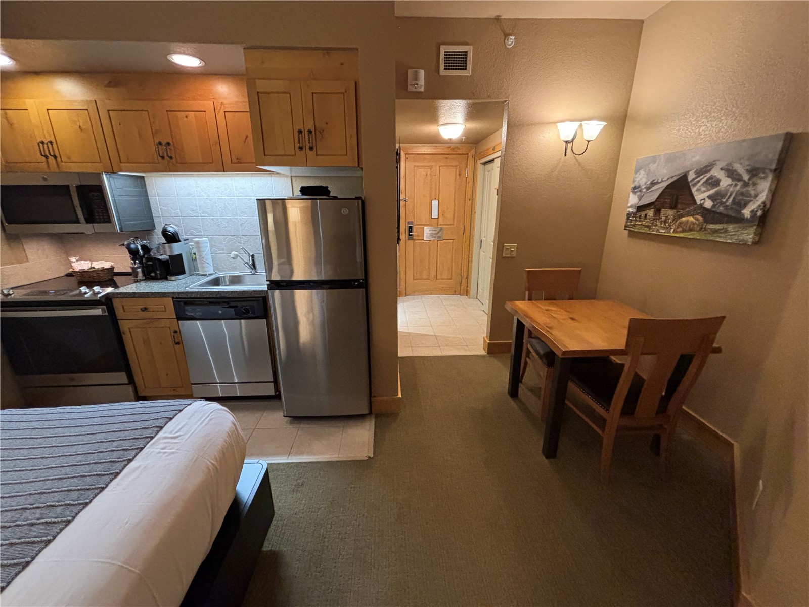 2300 Mt Werner CIRCLE 558