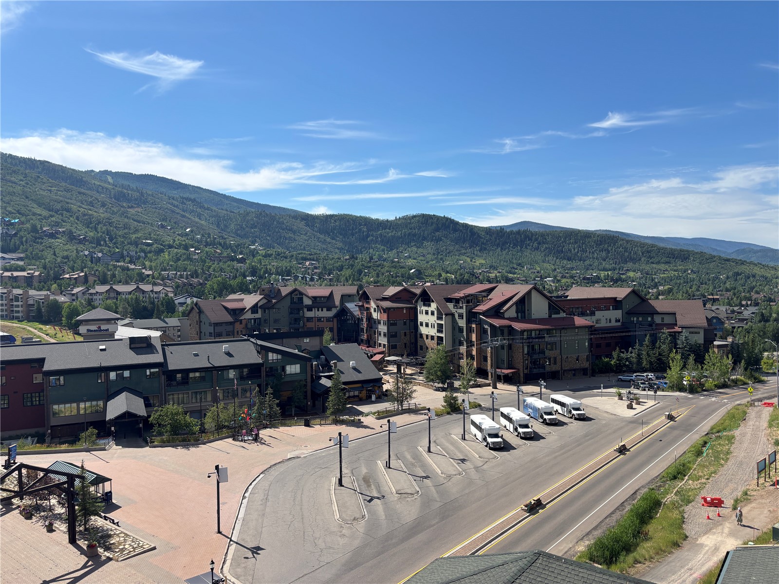 2300 Mt Werner CIRCLE 558